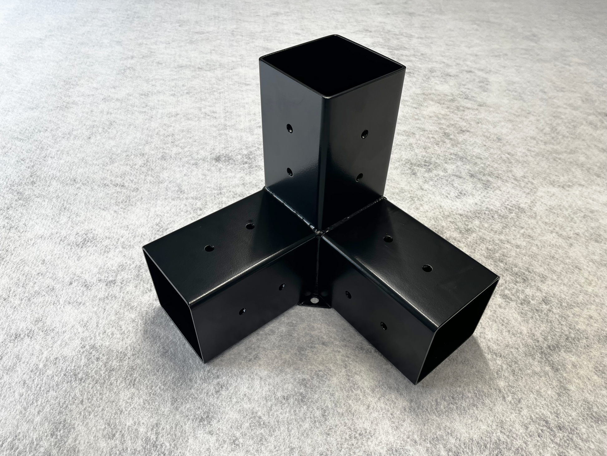 3-way Corner Bracket for Pergola (95x95mm lumber).