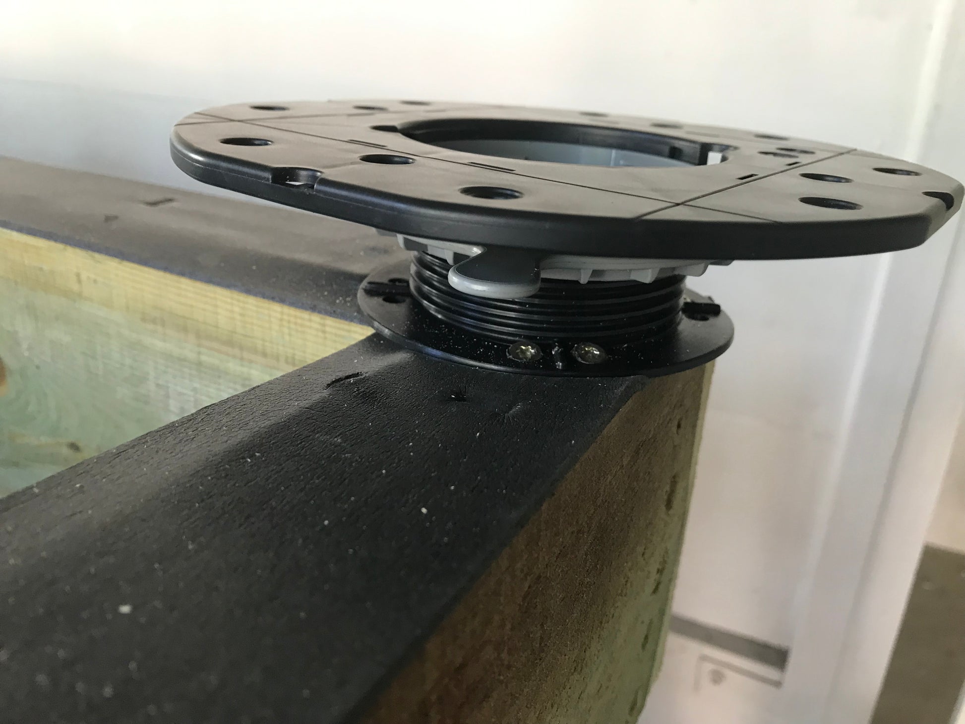 adjustable legs